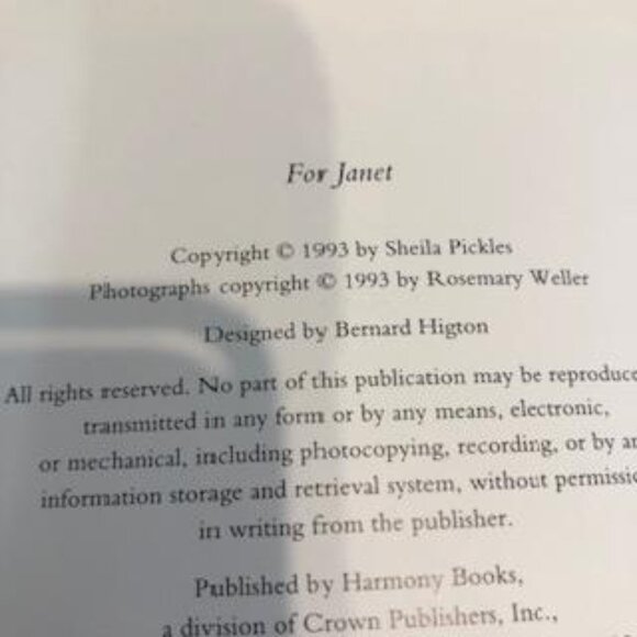 The Essence of English Life Hardcover Vintage 90’s Book. - Picture 11 of 16